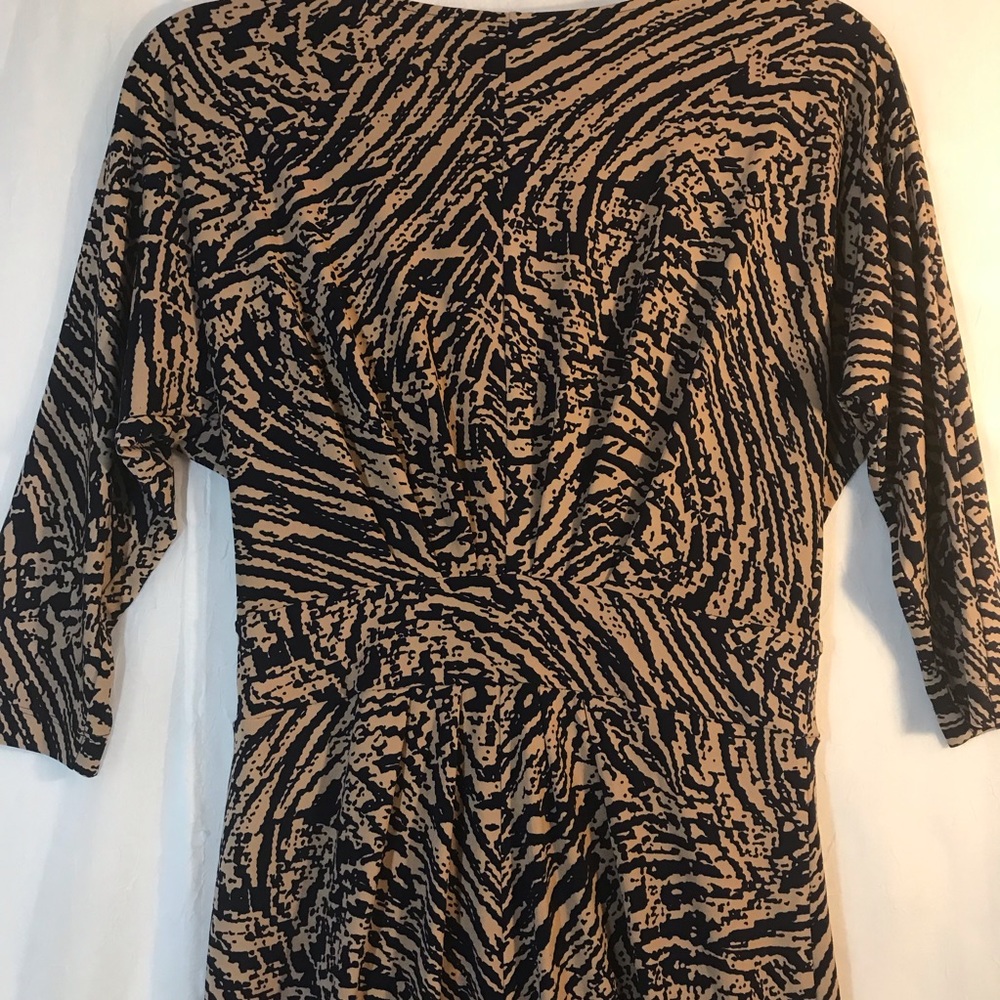 Max and Cleo women’s Navy and Tan Wrap Dress size small - Picture 7 of 7